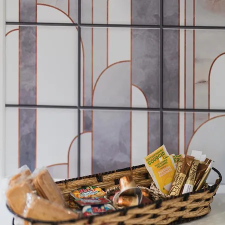 Apartment Sunny Apts & By 